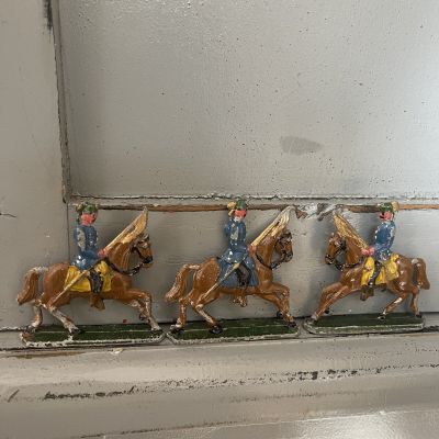 Солдатик оловянный Кавалерист на коричневой лошади 5,5 см