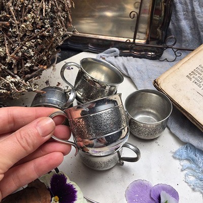 Чашка стопка оловянная с чеканкой Швеция