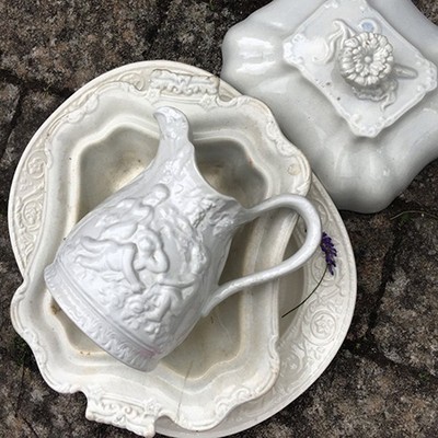 Кувшин с ангелами