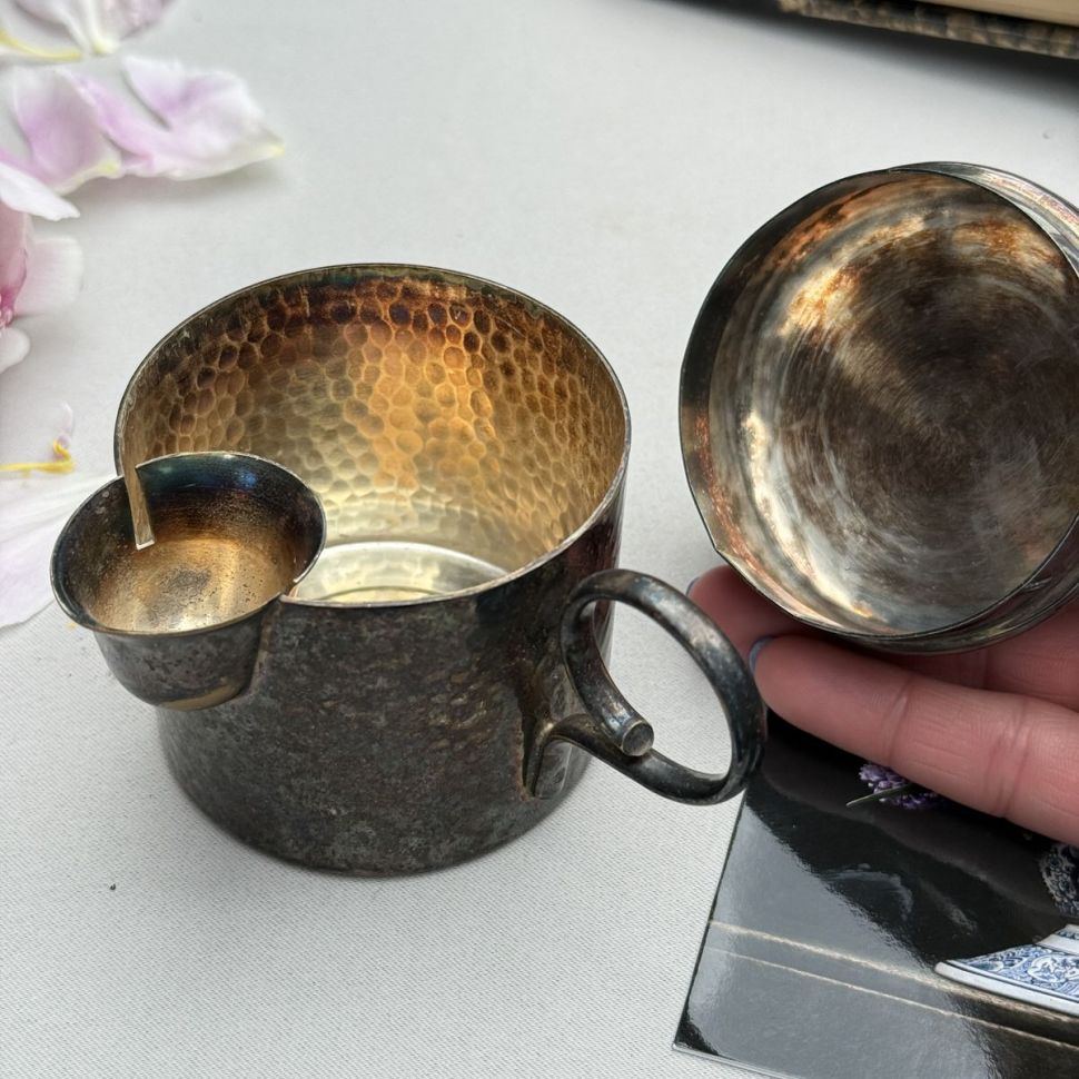 Молочник с крышкой 150 мл серебрение