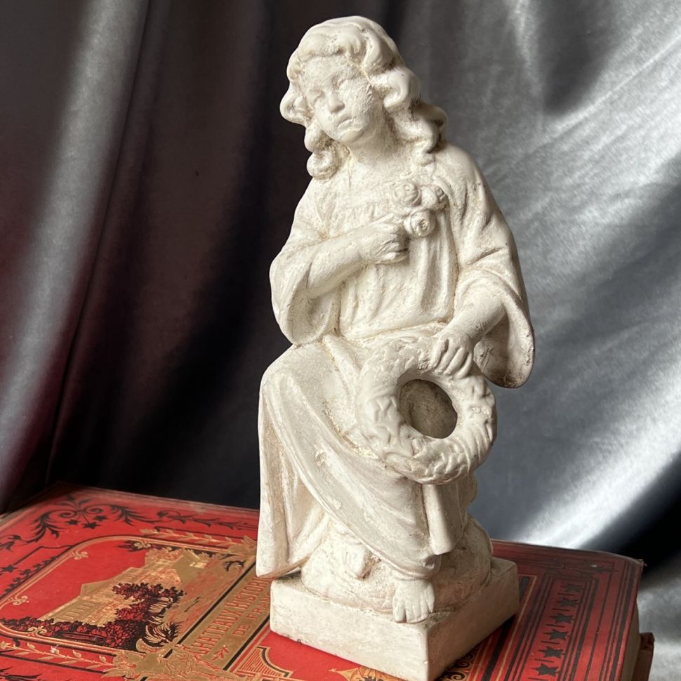 Статуэтка Девушка Ренессанс 23 см фарфор Франция   