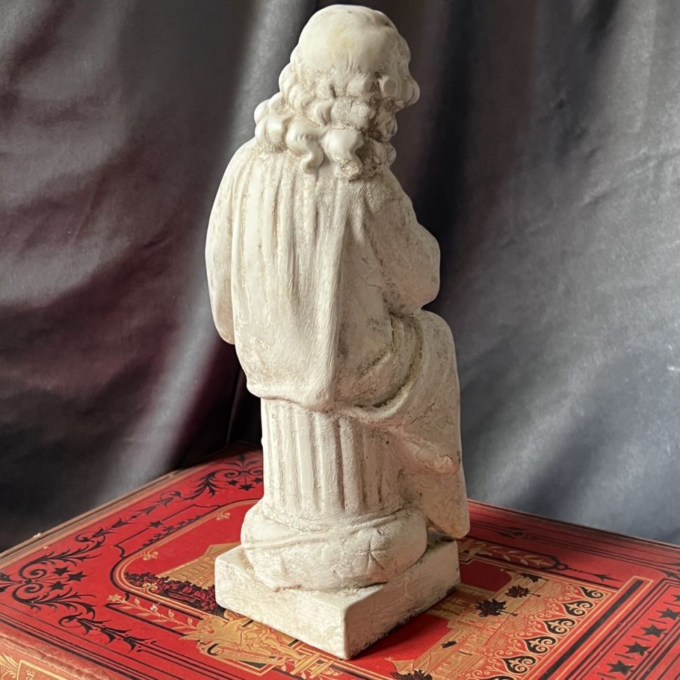 Статуэтка Девушка Ренессанс 23 см фарфор Франция   