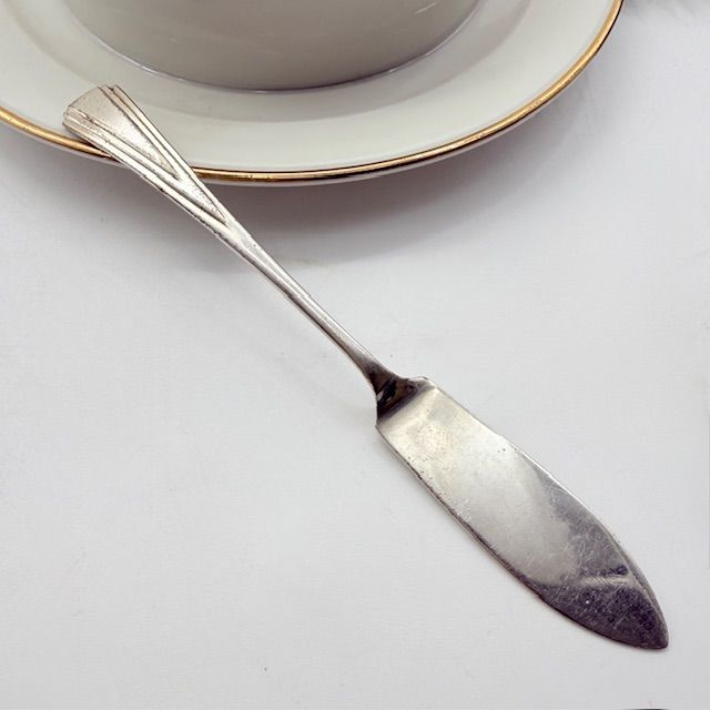 Нож для намазывания 13 см серебрение Англия