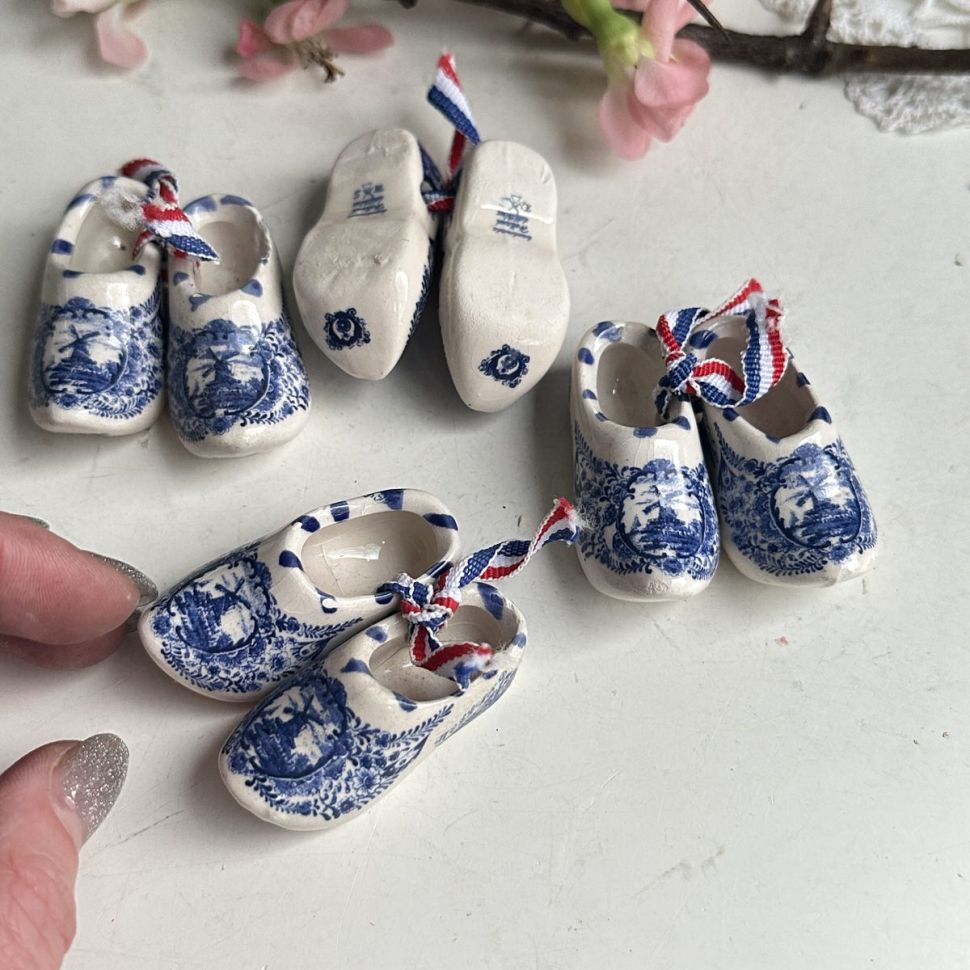 Подвес Пара сабо 5 см керамика Голландия ручная работа