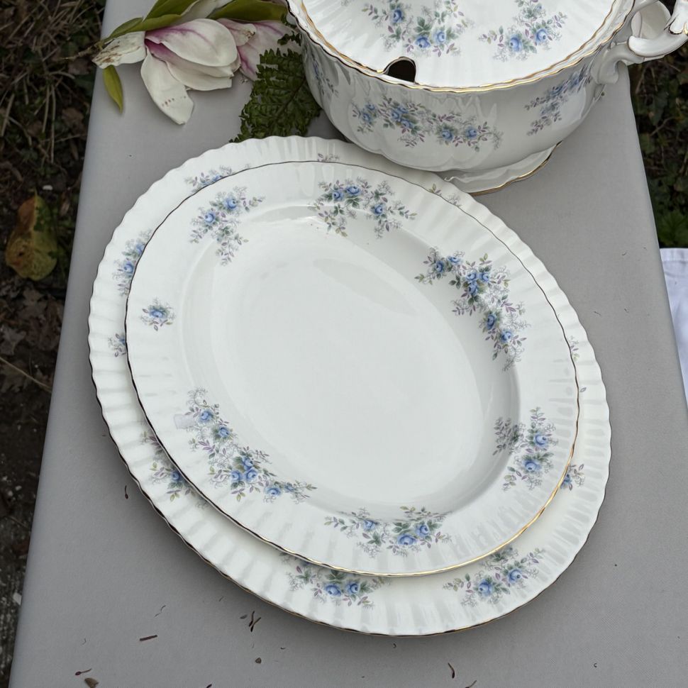 Блюдо овальное Royal Albert Blue Blossom 35 см Англия