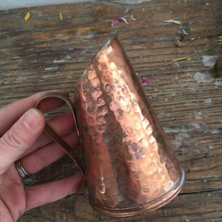 Кувшин - тушитель медный с ручкой 