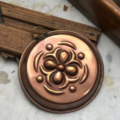 Форма для выпечки с подвесом 10 см Цветок медь