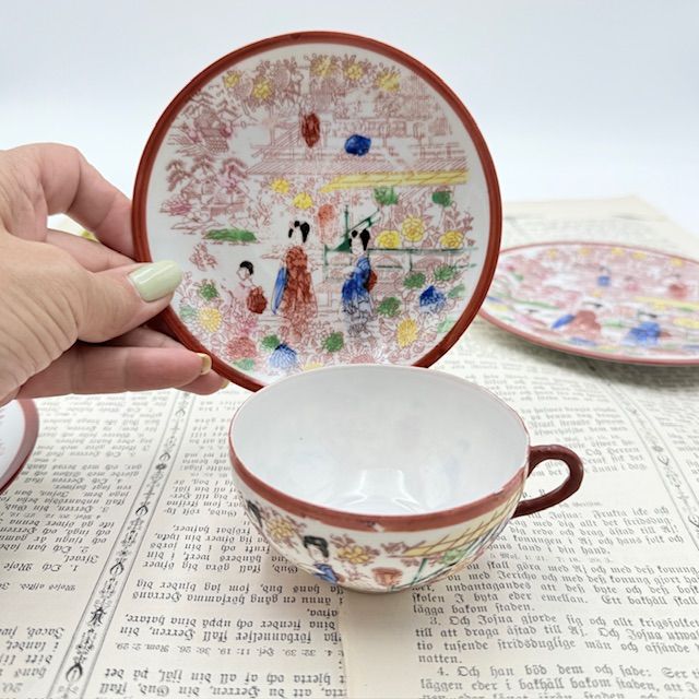 Чайная пара Гейши в парке 150 мл фарфор Япония        