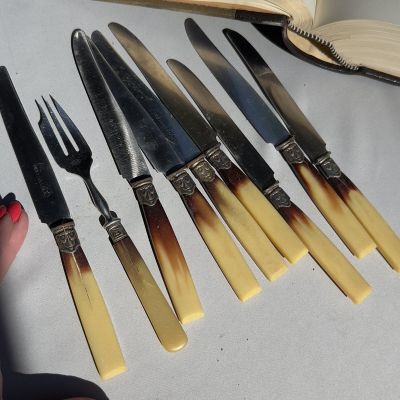 Нож столовый 20 см бакелит сталь Франция