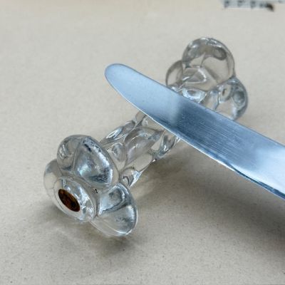 Подставка под приборы порт-куто Трелистник 9 см стекло