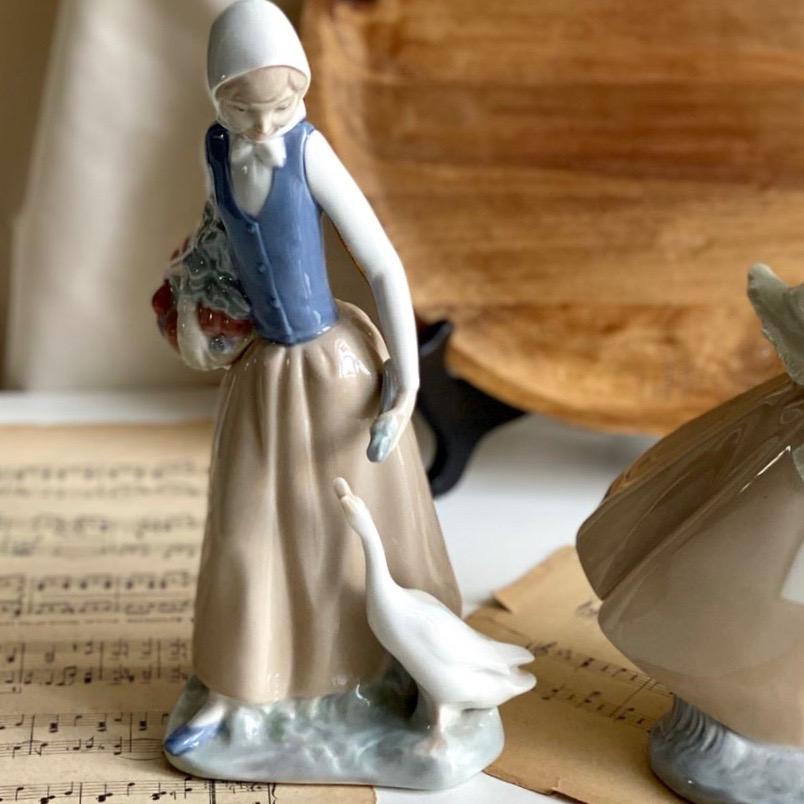 Статуэтка Девушка и гусь 26 см NAO by Lladro, Испания