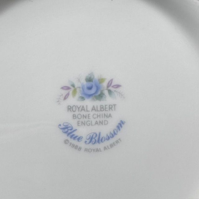 Блюдо овальное Royal Albert Blue Blossom 42 см Англия