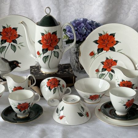 Блюдо Royal Albert Tahiti 1950-1960 гг 24 см Англия 