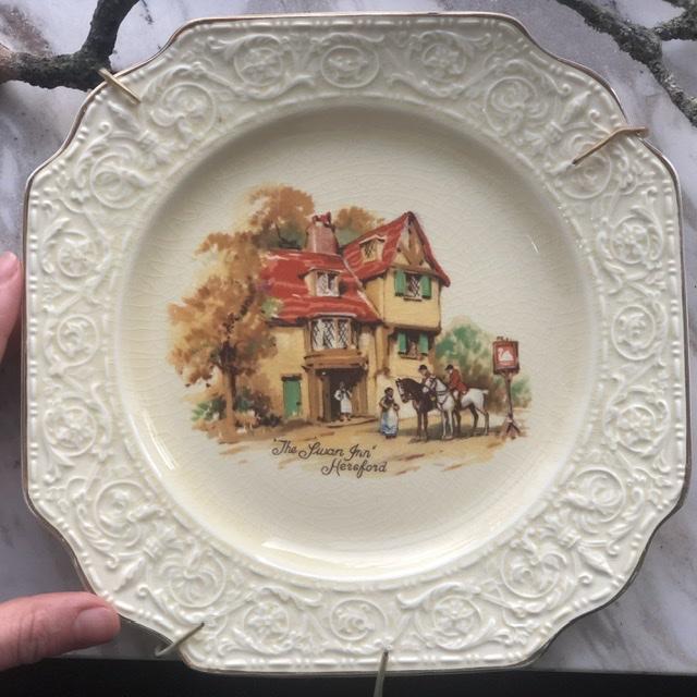 Тарелка Квадратная Crown Devon 