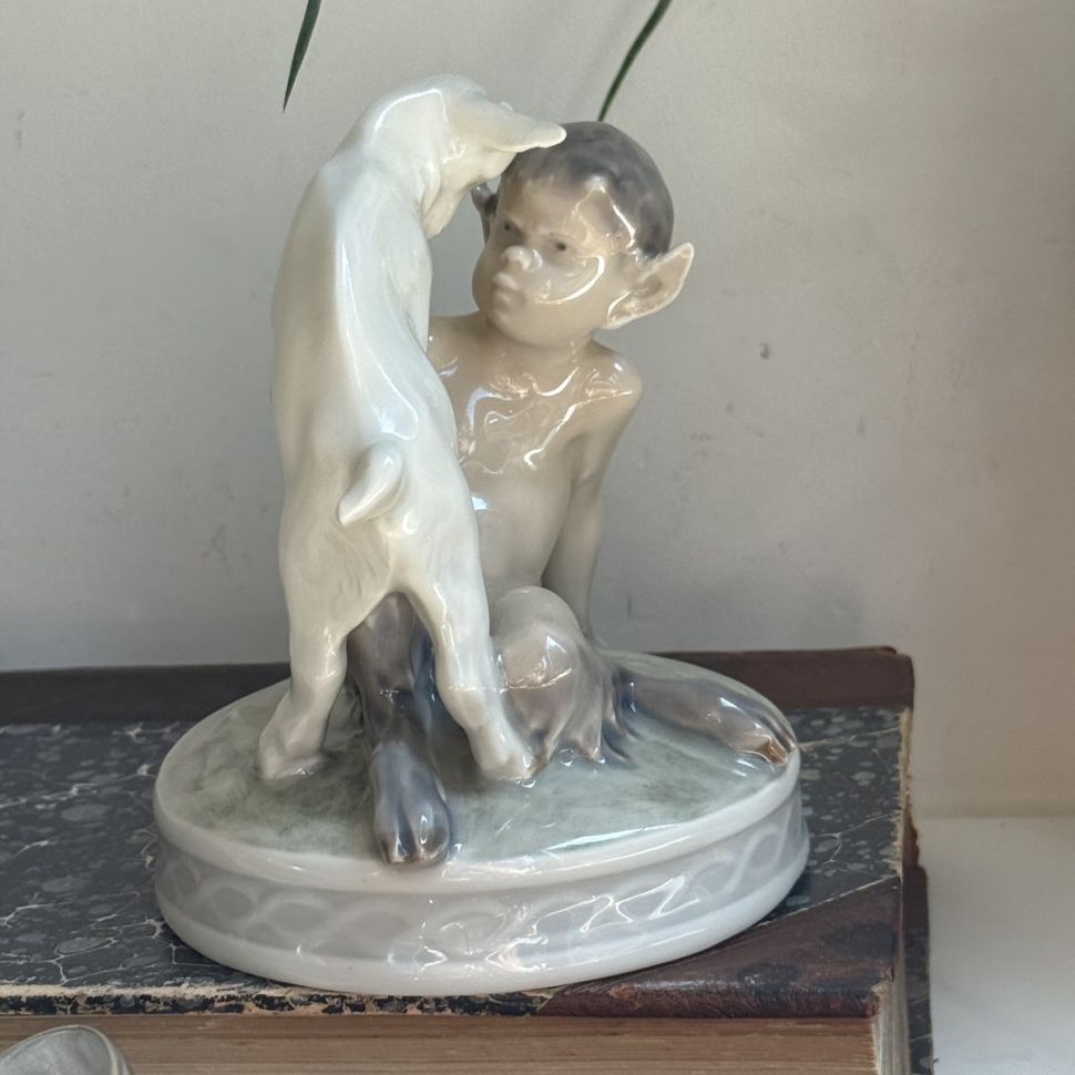 Статуэтка Royal Copenhagen Пан Фавн с козленком 12 см фарфор Дания