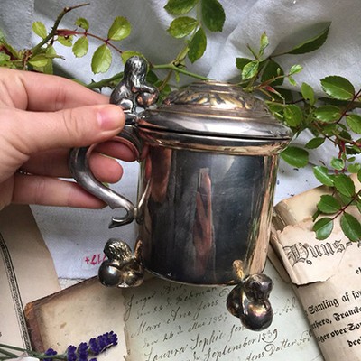 Кружка на ножках с крышкой