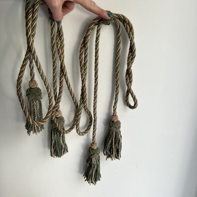 Шнур подхват для штор с кистями