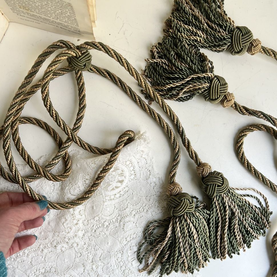 Шнур подхват для штор с кистями