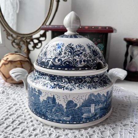 Супница Blue Castle ВиллеройБох 1,9 л Германия    