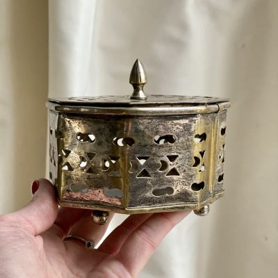 Шкатулка декоративная латунь