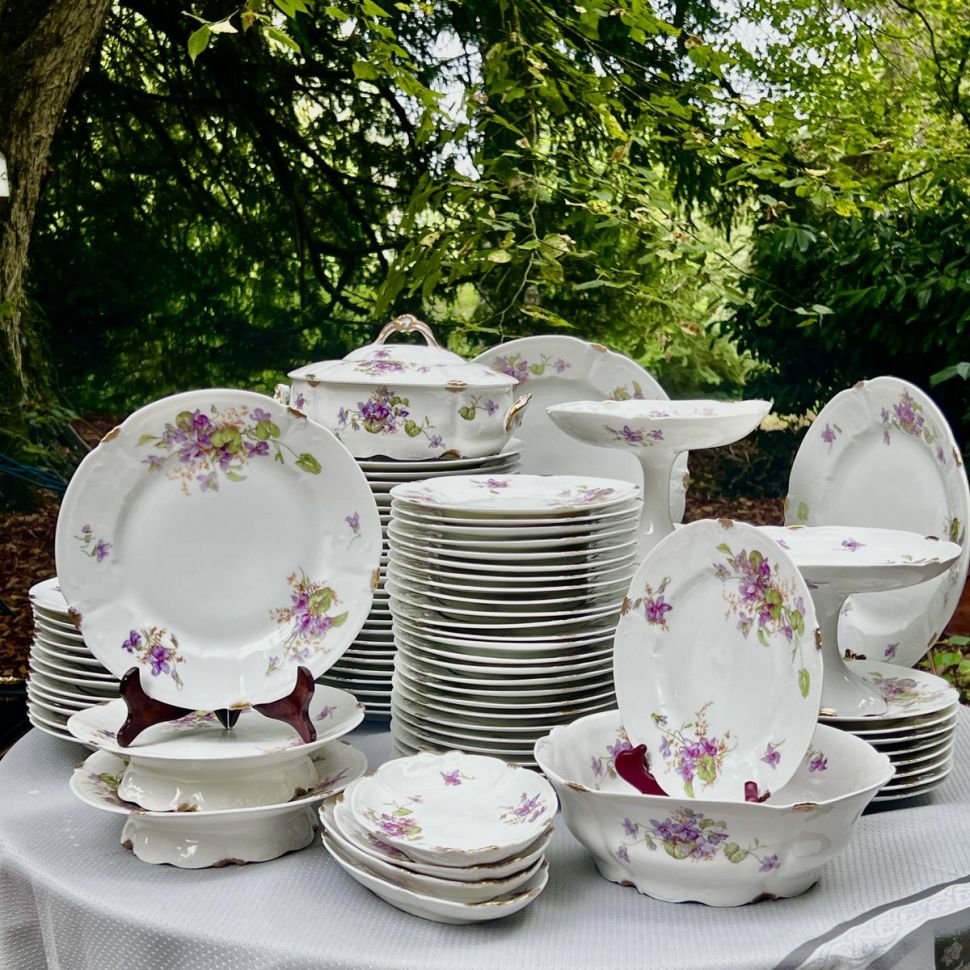 Тарелка Limoges Фиалка 24 см фарфор 1899 гг. Франция