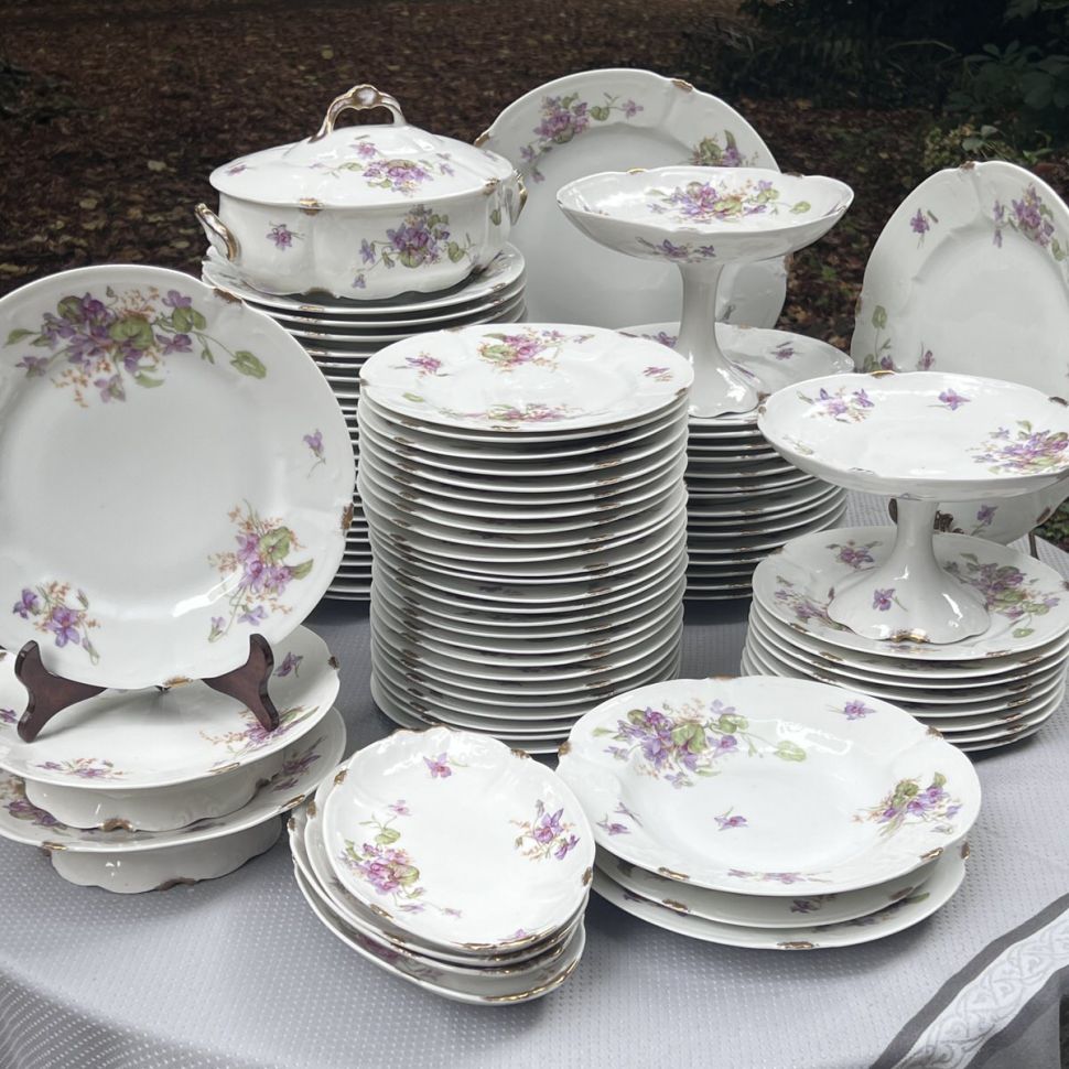 Тарелка Limoges Фиалка 24 см фарфор 1899 гг. Франция