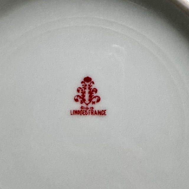 Тарелка Limoges Фиалка 24 см фарфор 1899 гг. Франция