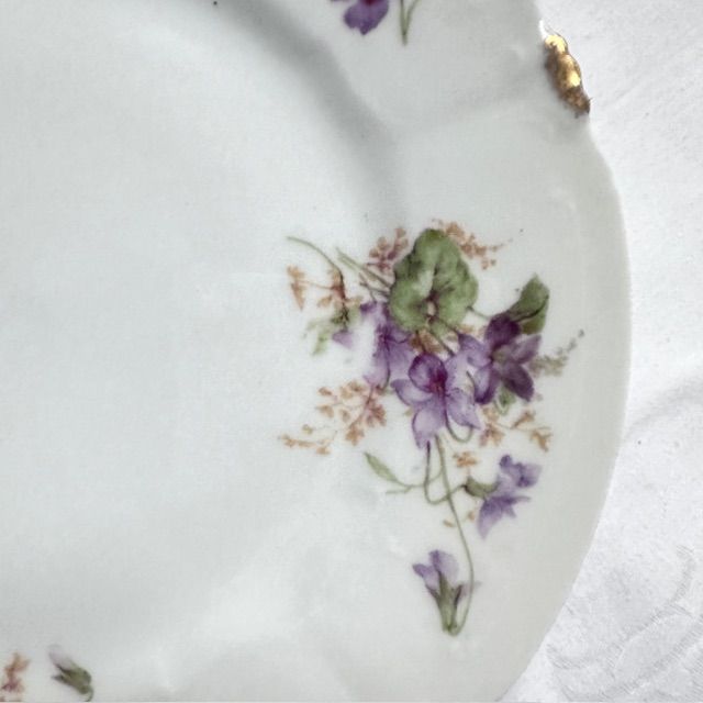 Тарелка Limoges Фиалка 24 см фарфор 1899 гг. Франция