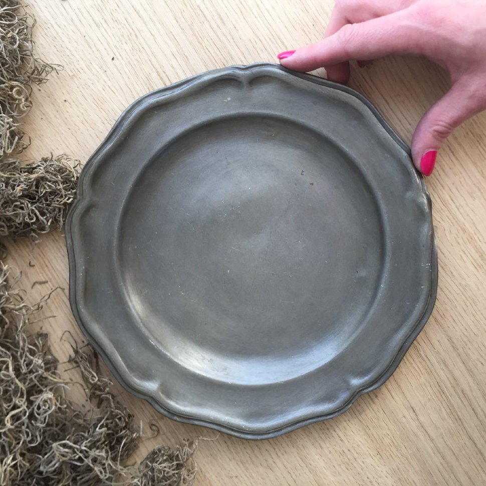 Блюдо тарелка 19 см олово с подвесом