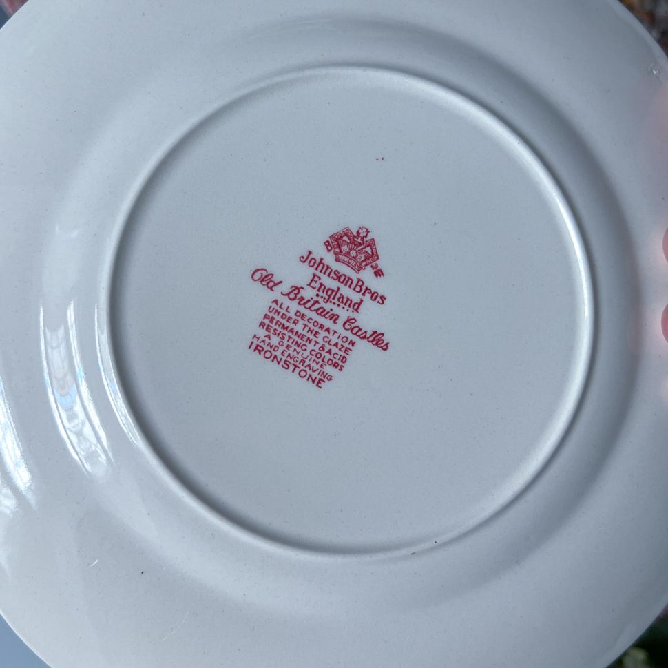 Тарелка Johnson Brothers Old Britain Castles 21 см Англия красный