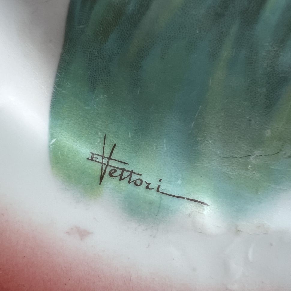 Тарелка авторская Девушка 24 см фарфор Франция  