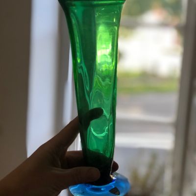 Ваза 23 см зеленая на синей ножке Orrefors Швеция