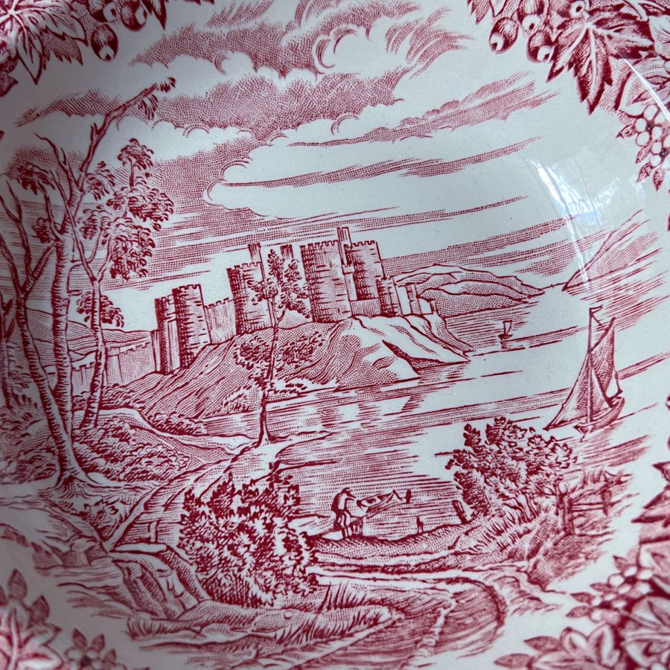 Тарелка глубокая English Ironstone Company красная 22 см Англия