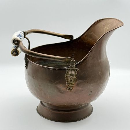 Зольник средний медный со львами и керамической ручкой 