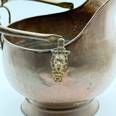 Зольник средний медный со львами и керамической ручкой 