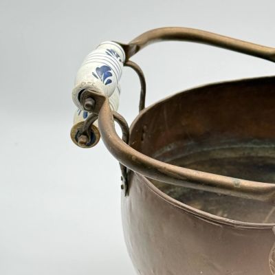 Зольник средний медный со львами и керамической ручкой 