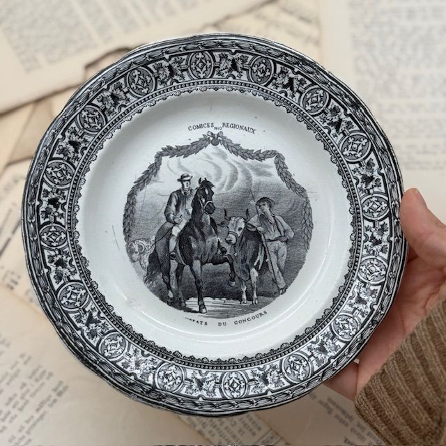 Тарелка Gien Comices Regionaux Итоги конкурса 20 см Франция  