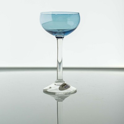 Рюмка для ликера на высокой ножке голубой цвет