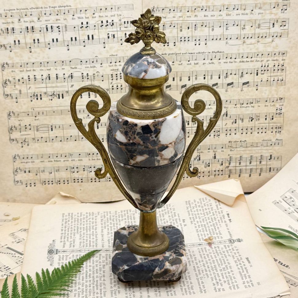 Кубок каминный 33 см XIX век Франция мрамор латунь