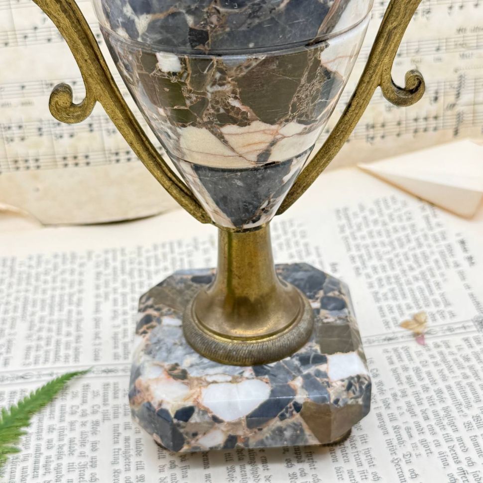 Кубок каминный 33 см XIX век Франция мрамор латунь