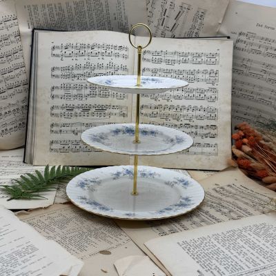 Менажница 3 яруса Royal Albert Blue Blossom 32 см Англия