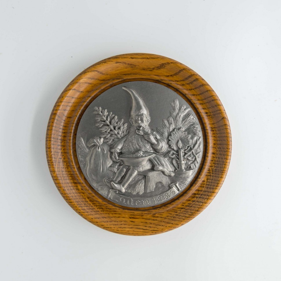 Тарелка декоративная JULEN 1986 Гном