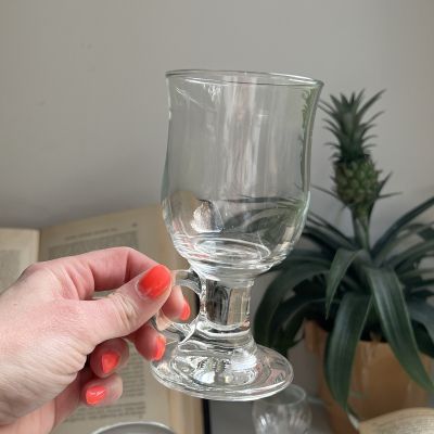 Бокал с ручкой 250 мл стекло