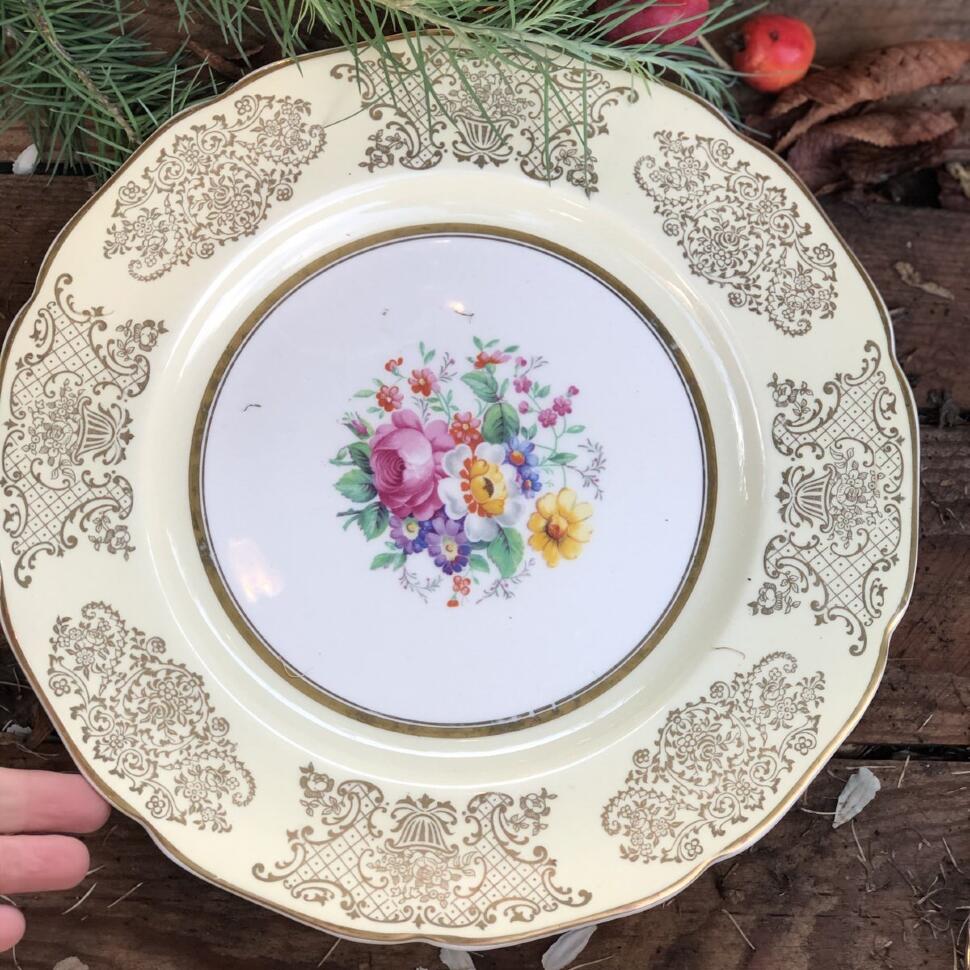Тарелка 27 см Садовые цветы PAREEK Johnson Bros Англия