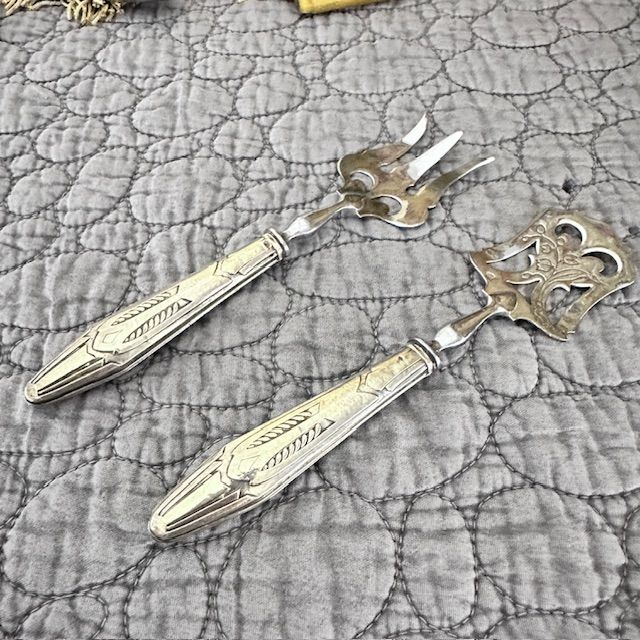 Набор лопатка и вилка для шпрот 17 см серебро