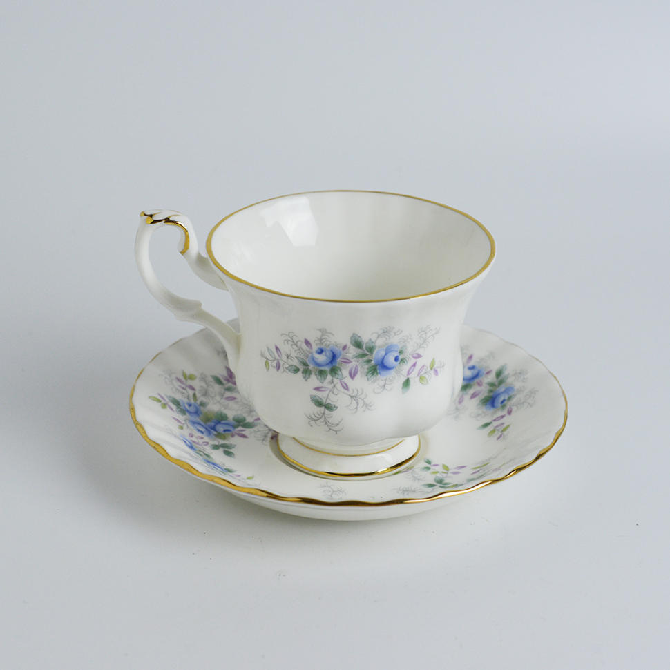 Чайная пара Royal Albert Blue Blossom 200 мл Англия