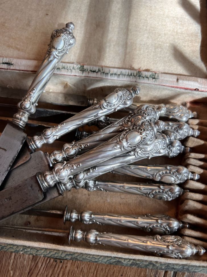 Нож столовый 21 см серебро Франция