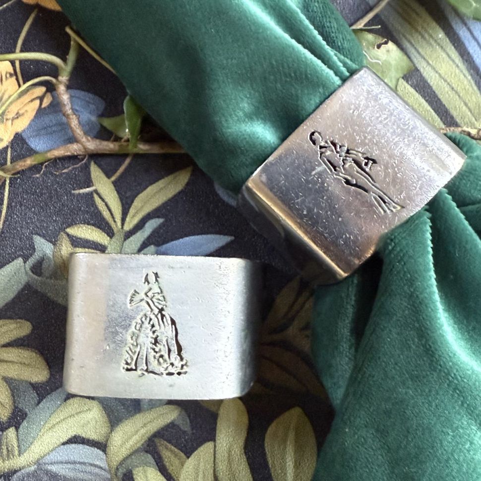 Кольцо для салфетки набор 2 шт Мадам и Джентльмен мельхиор