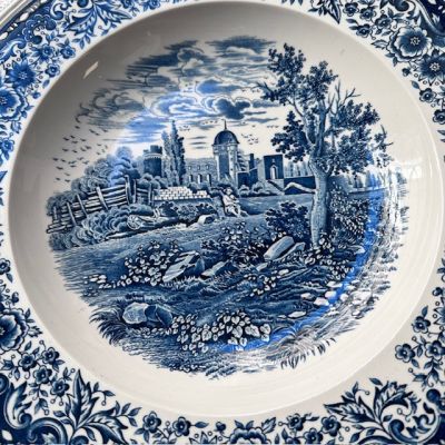 Блюдо углубленное Blue Castle ВиллеройБох 32 см Германия