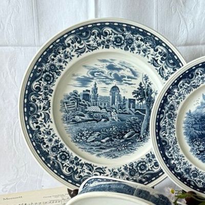 Блюдо углубленное Blue Castle ВиллеройБох 32 см Германия